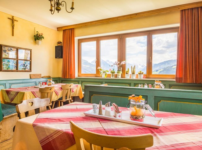 Aufenthalts- und Frühstücksraum