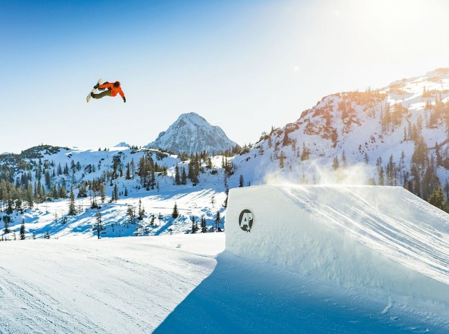 Snowboarder im Absolut Park in Flachauwinkl-Kleinarl